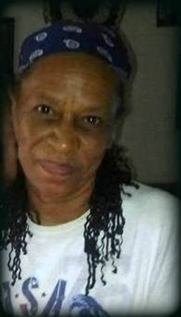 Gwendolyn Jones Profile Photo