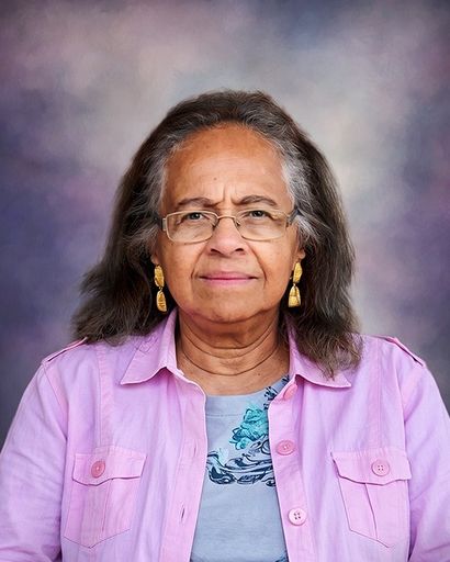 Iris Malveau Hodge's obituary image