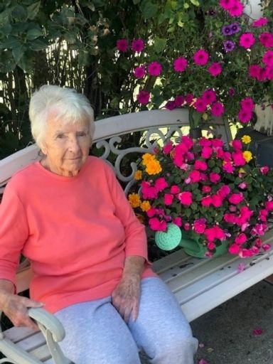 Sherill Lynn Karns's obituary image