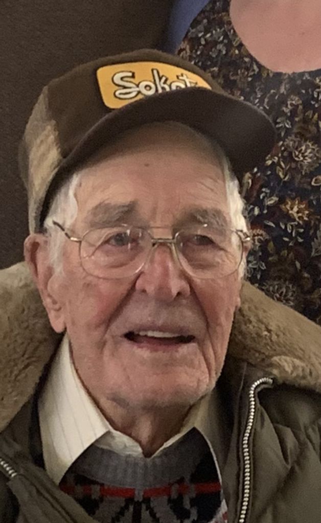 Everett Russell Profile Photo