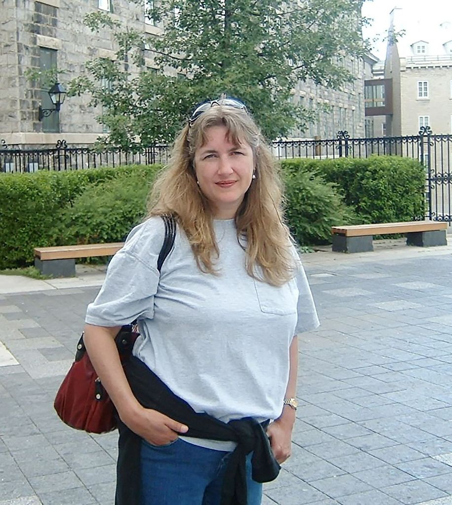 Julie M.  Hanna