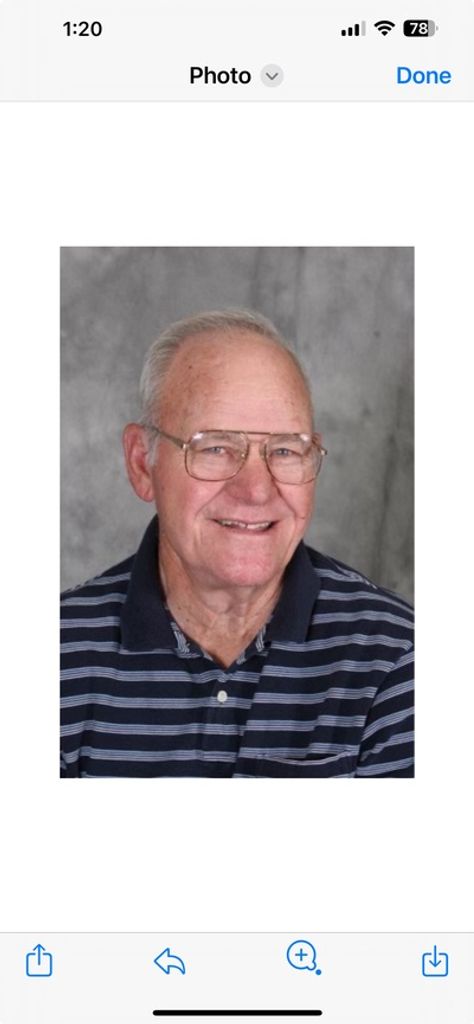 Carlos Lowell Reynolds Profile Photo