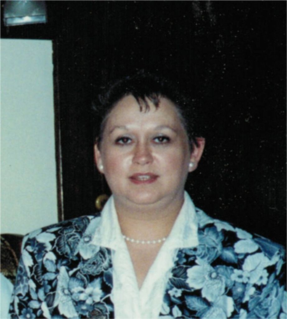 Roxanne T. (Isenbarger)  Hall