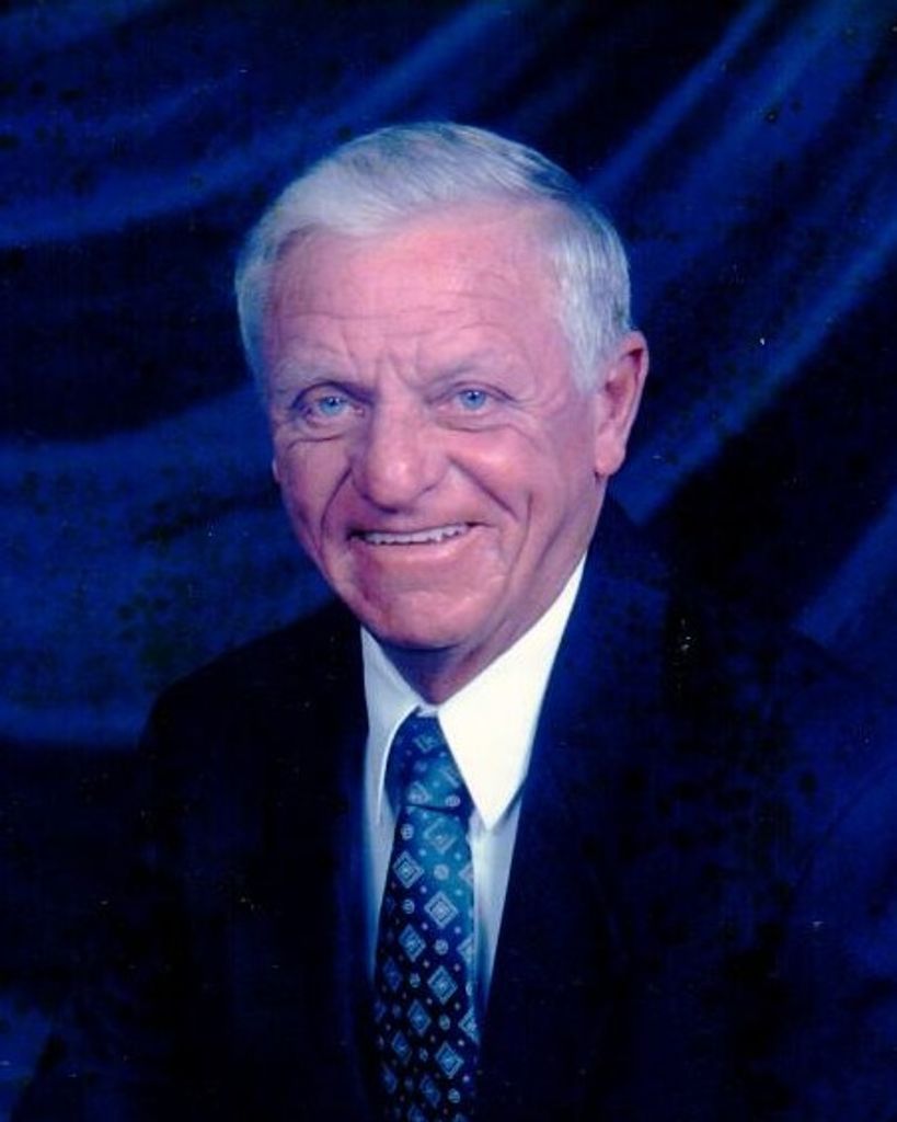 Kenneth "Mike" Russell Profile Photo