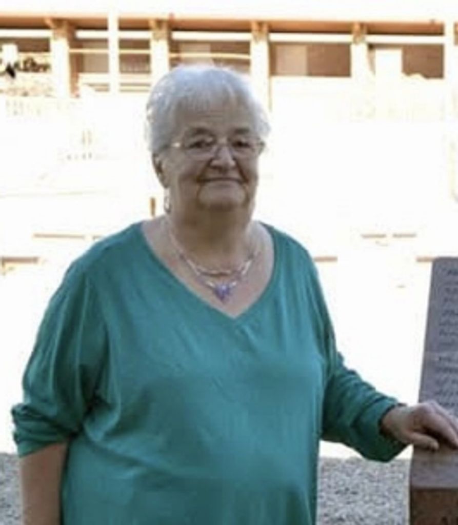 Elizabeth Bishop Profile Photo