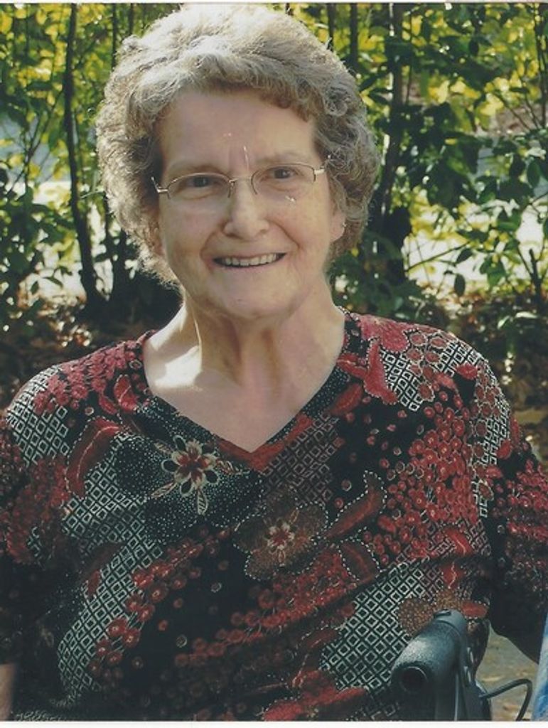 Faye Holland Fordham Profile Photo