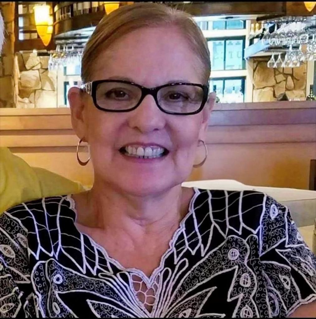 Rosa Mirella Medina Profile Photo