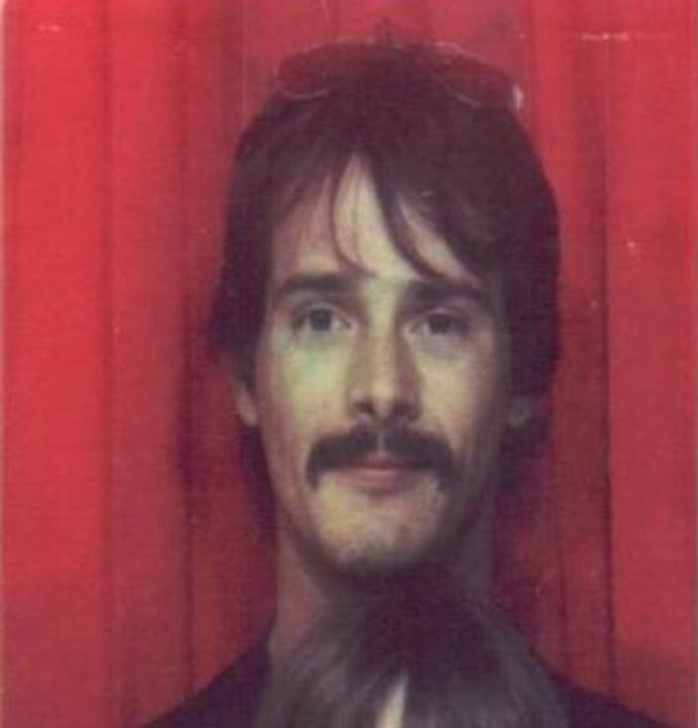 Charley Earl Elliott Profile Photo