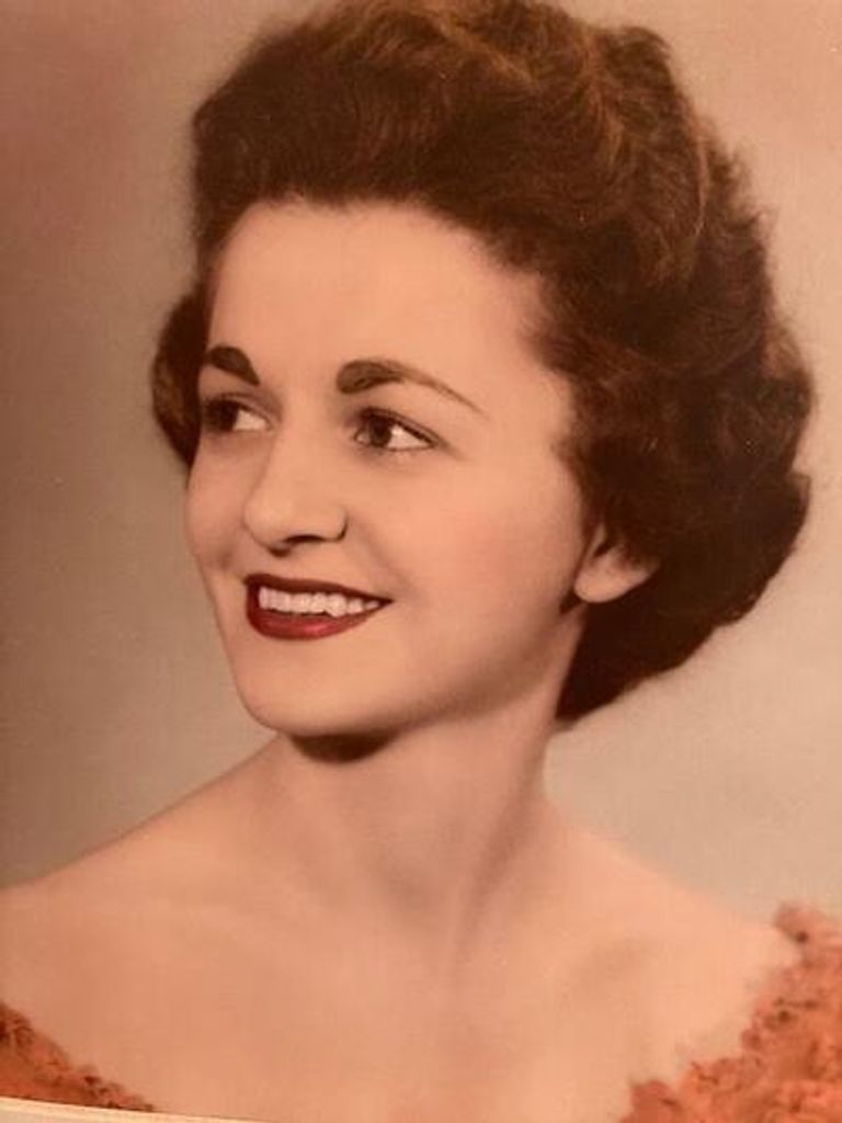 Lena Ann Gallanda(Lee)
