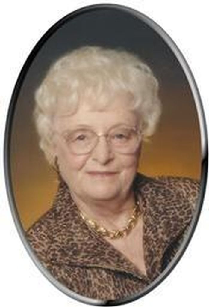 Julia Joyce-De Moor