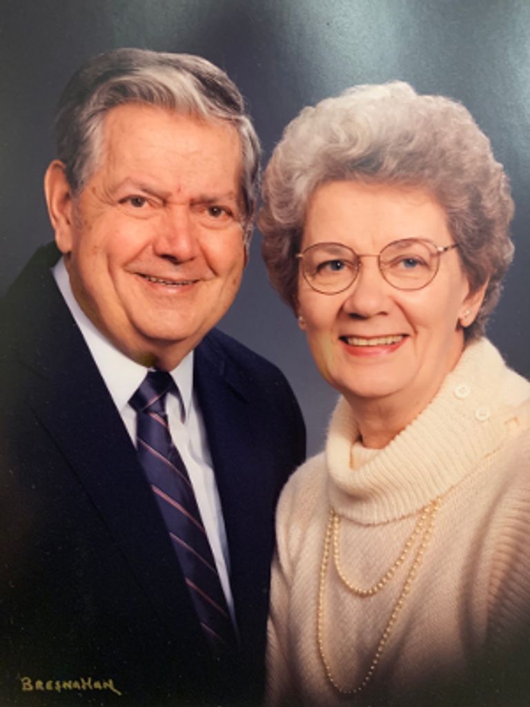 Joyce Wood Nee, Schneider