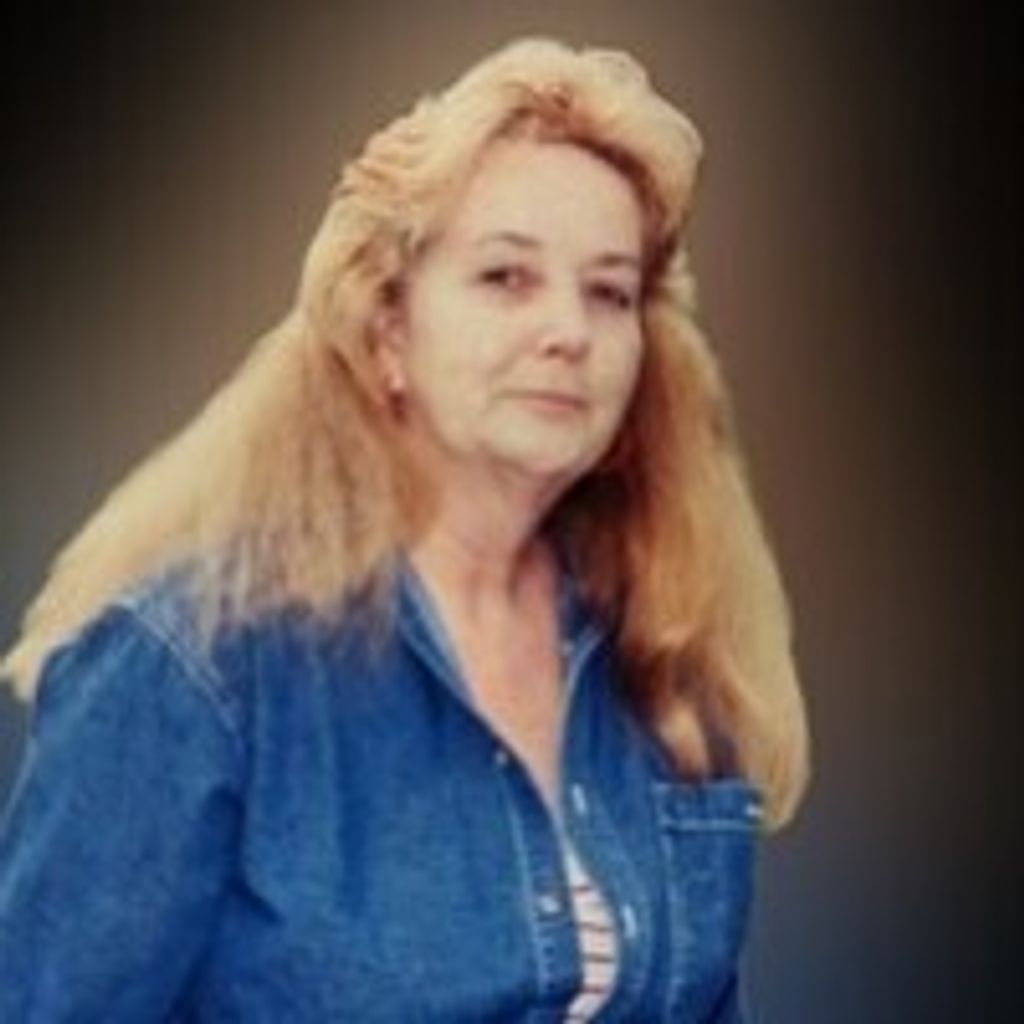 Linda Lou Hall Kahn
