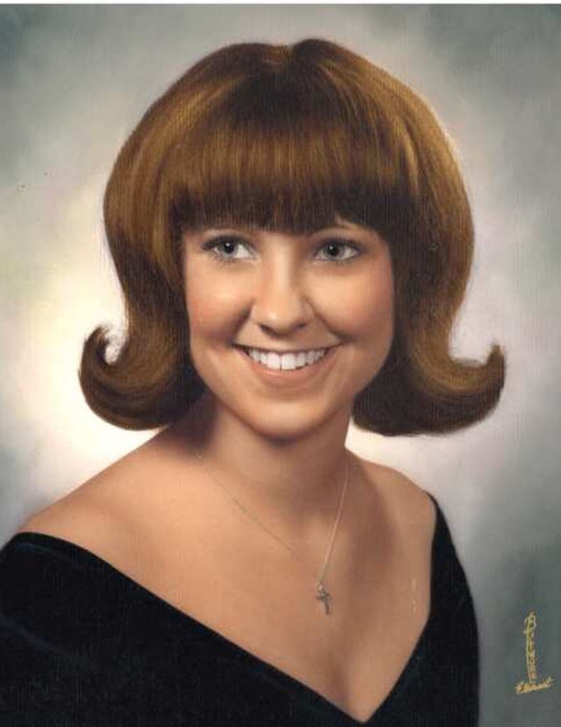 Laura Kay (Vescelus)  Holliday Profile Photo