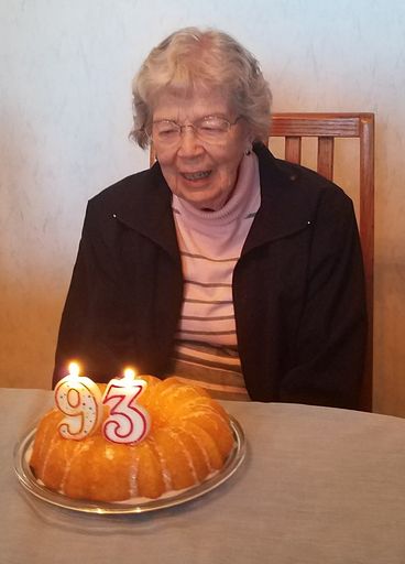 Marilyn J (Johnston)  Linker photo gallery thumbnail 21 of 65