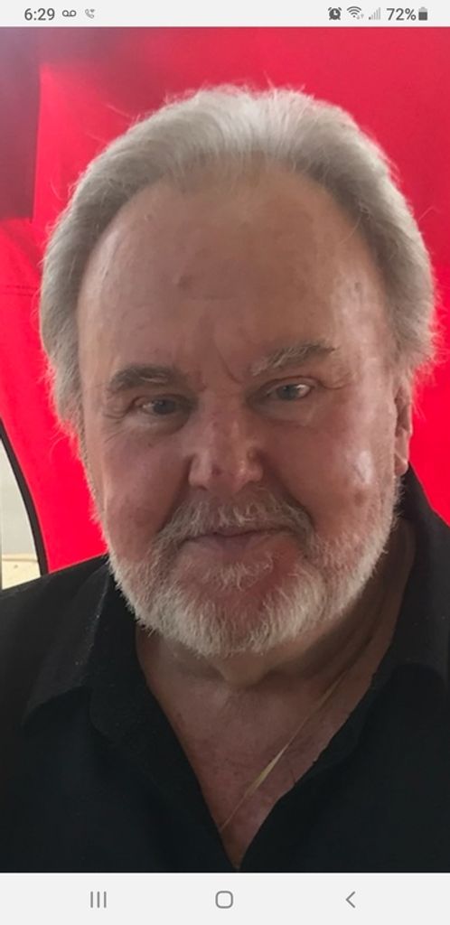 Michael James Mueller Profile Photo