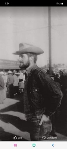 Robert Gray, Jr. photo gallery thumbnail 5 of 5