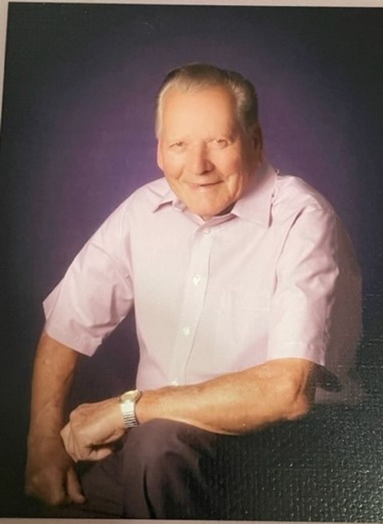 Eugene Maze