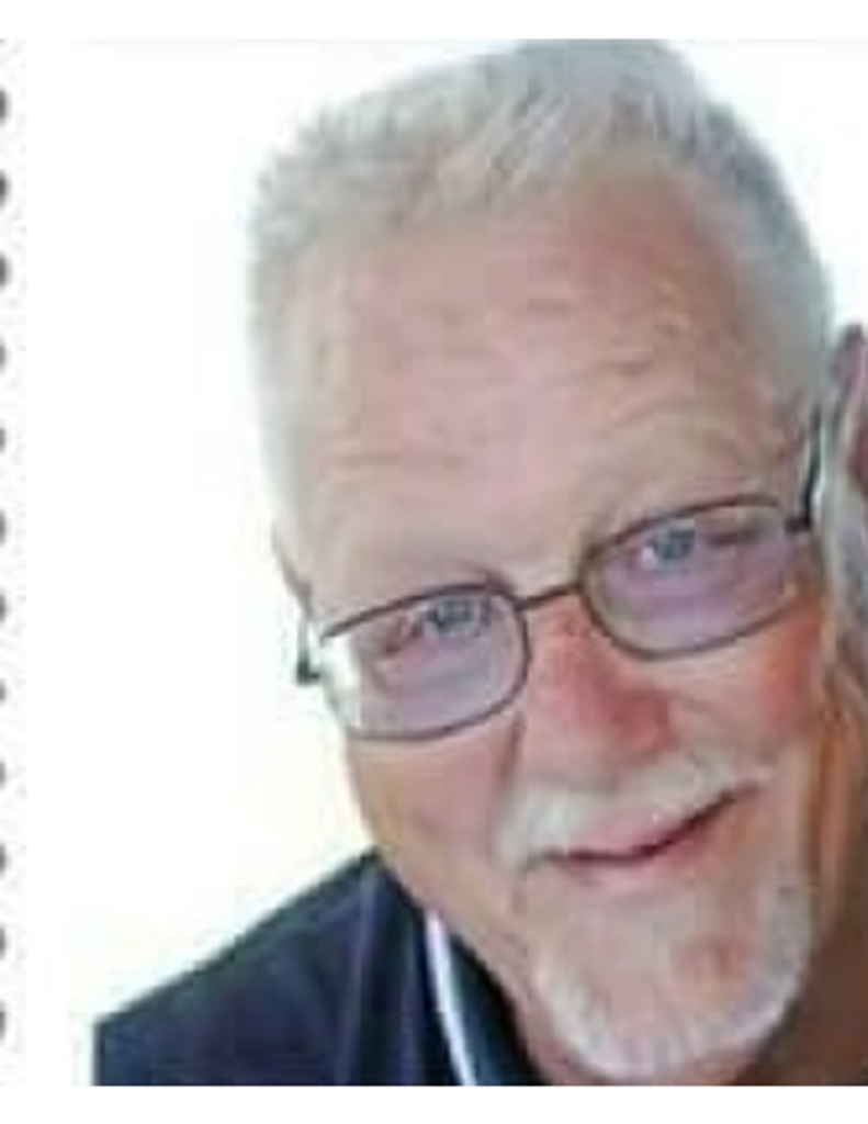 Raymond  Thomas Siekirk  Sr.