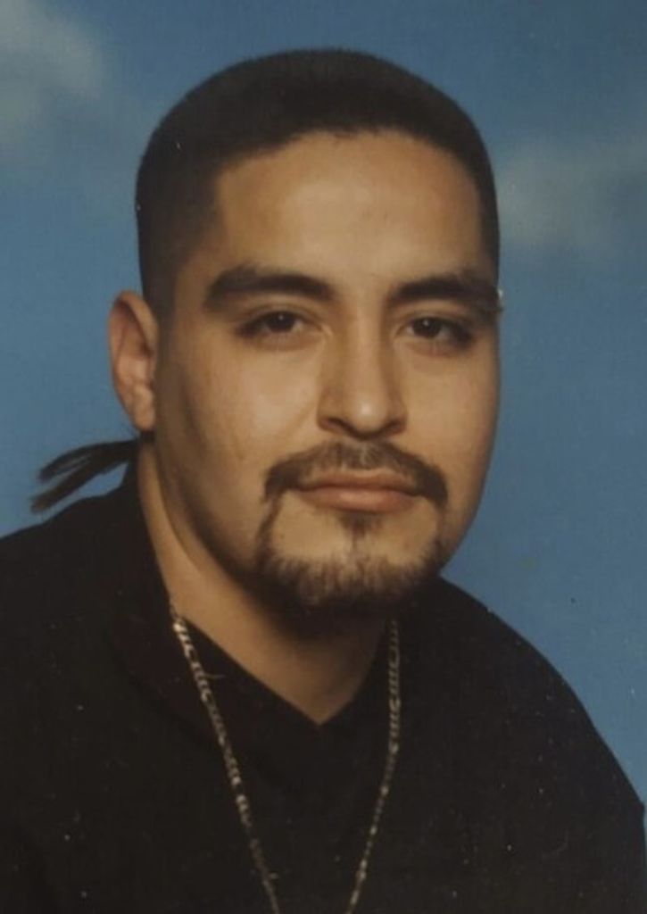 Adrian Hernandez Profile Photo