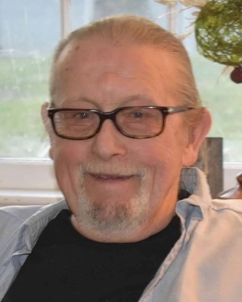 William Roulston Cooper, Jr. Profile Photo