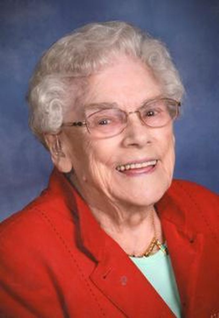 Lillian M Crabill