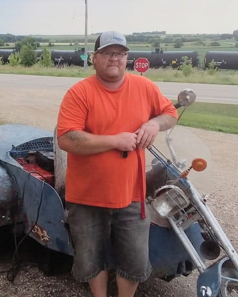 Allen Carlson Profile Photo