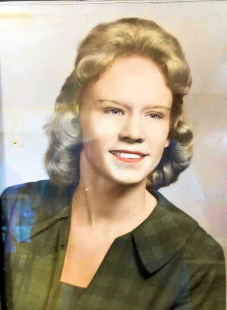 Clara Mills Alter Profile Photo