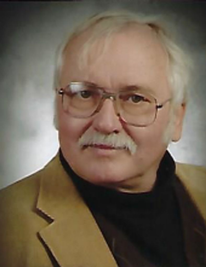 Bruce William  Bazo