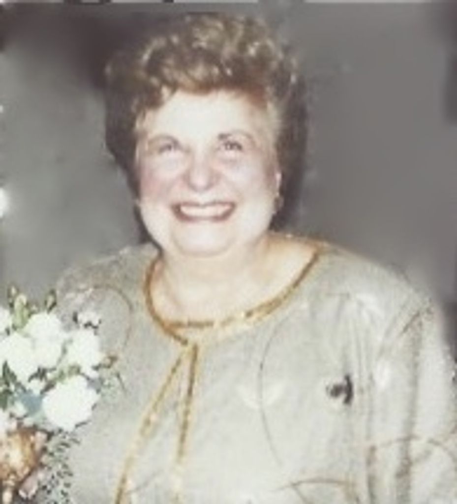 Helen Gatzunis Profile Photo
