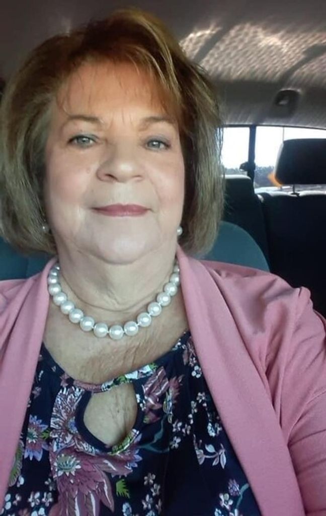 Evie Lee Mathis Profile Photo