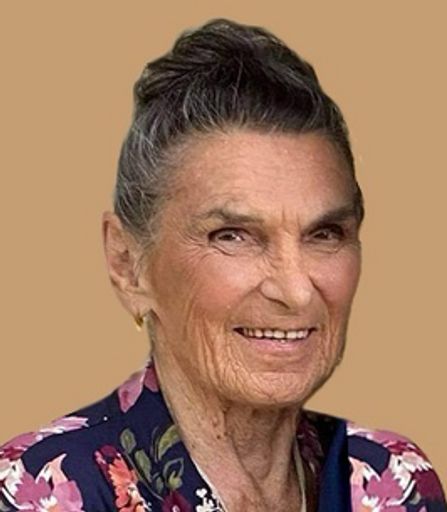 Elizabeth Hayes Profile Photo