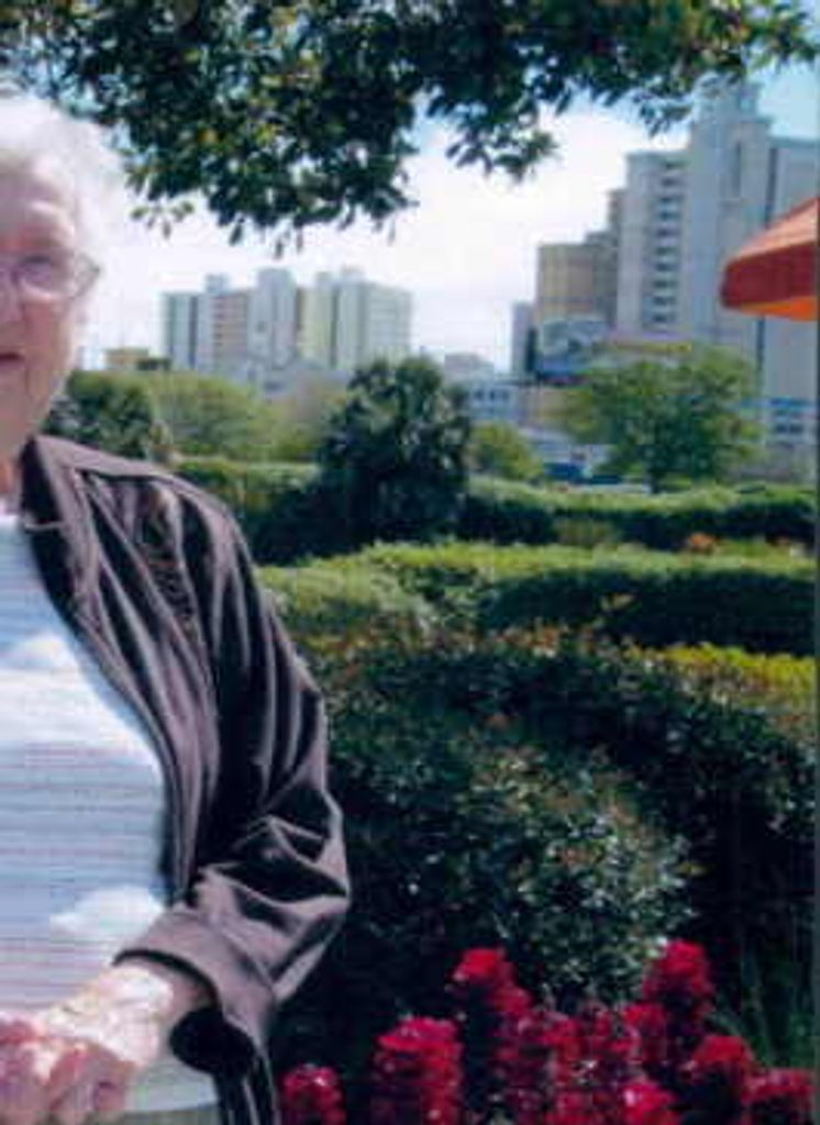 Edna  Aldwell