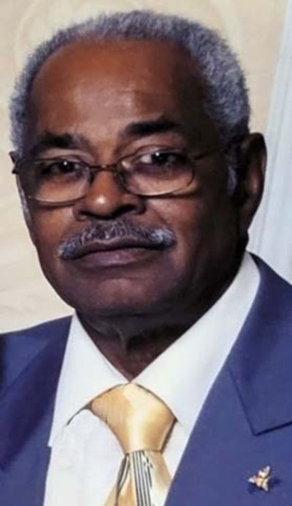 Robert Lee Daye Profile Photo