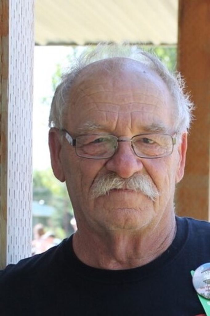 Darvel Earl Vickers Profile Photo