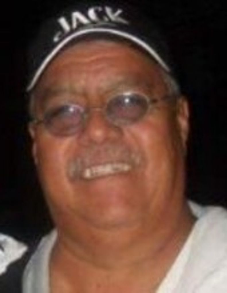 Raul Flores