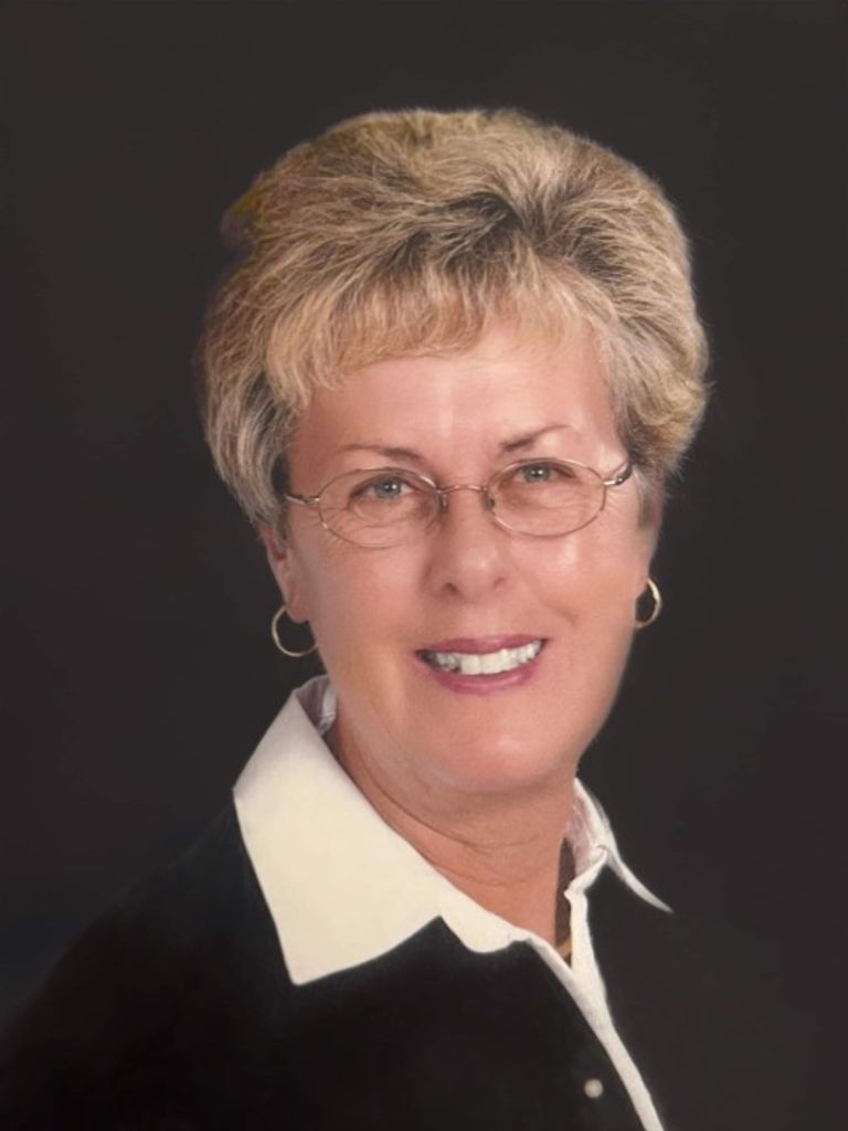 Linda M. (McGlaughlin)  Spicer