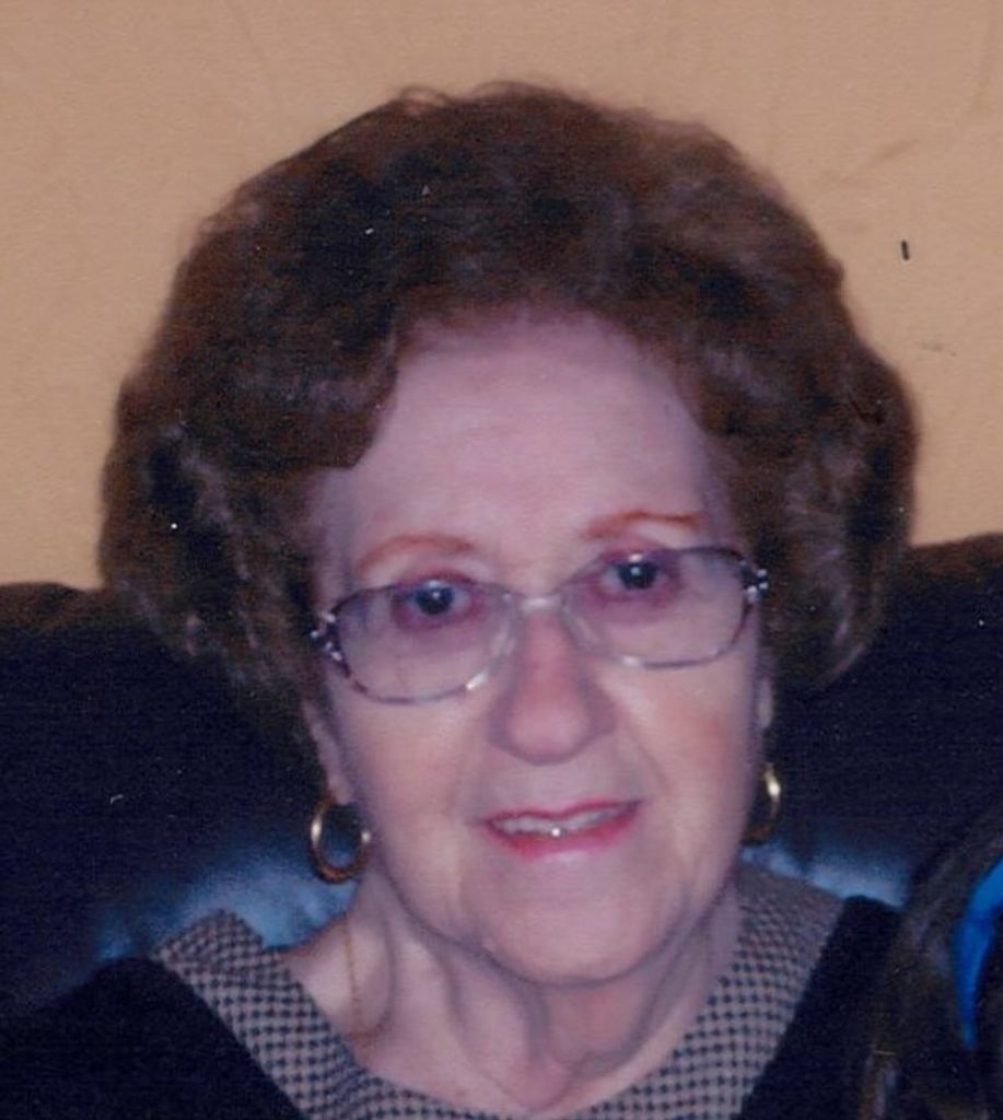 Calliopi Niciforos Profile Photo