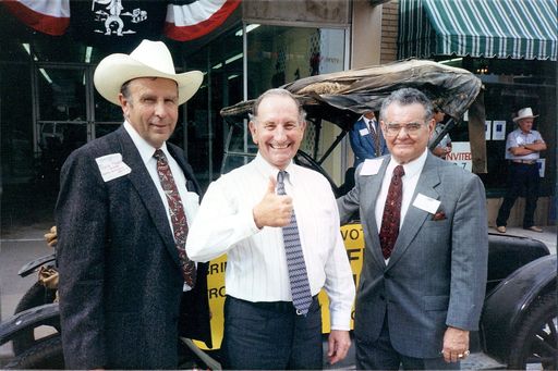 Franklin Dawson Meador photo gallery thumbnail 150 of 288