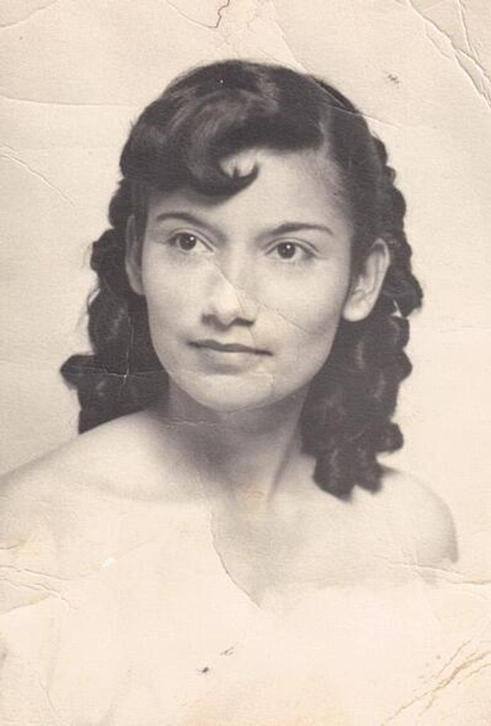 Rosie Cruz Reyna Profile Photo