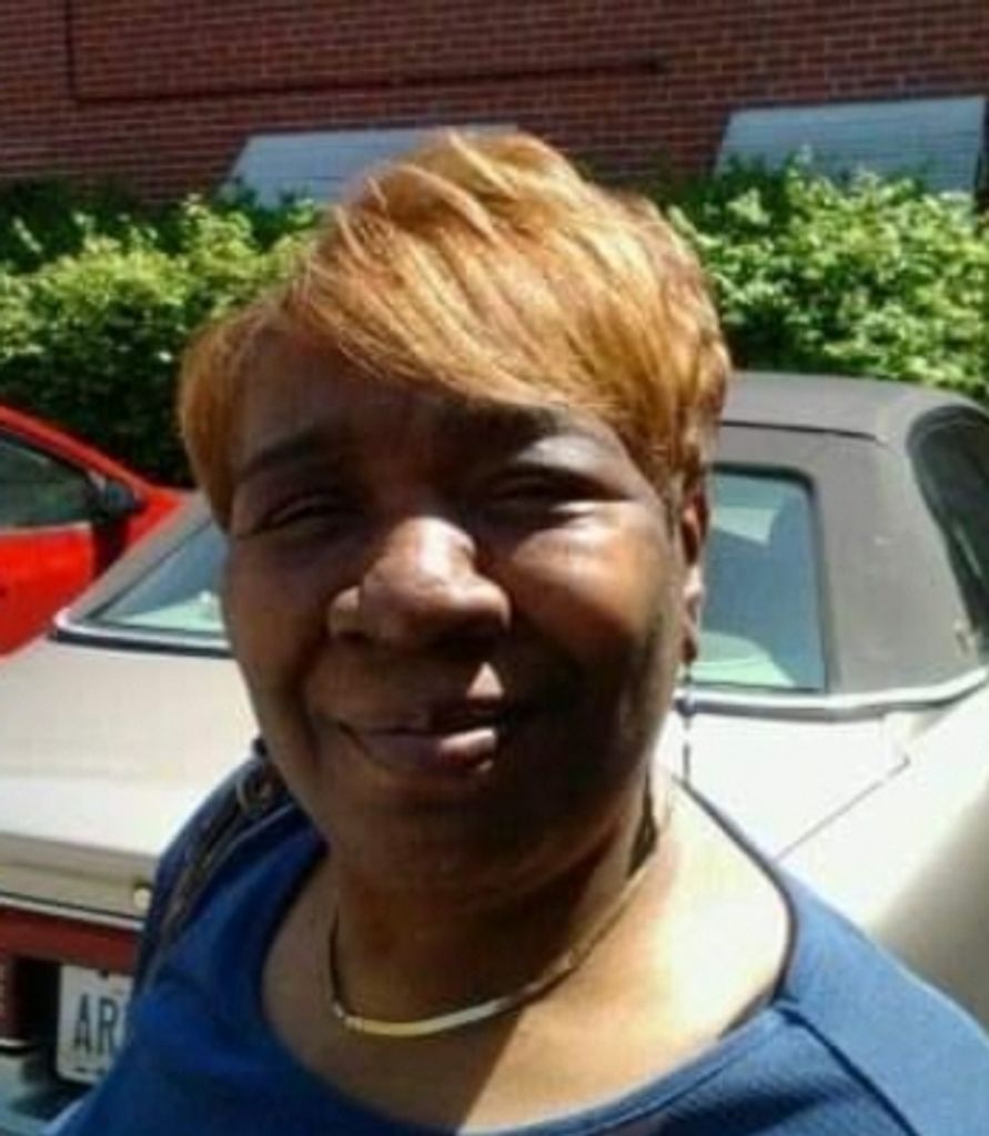 Mona Yolanda Hunter Profile Photo