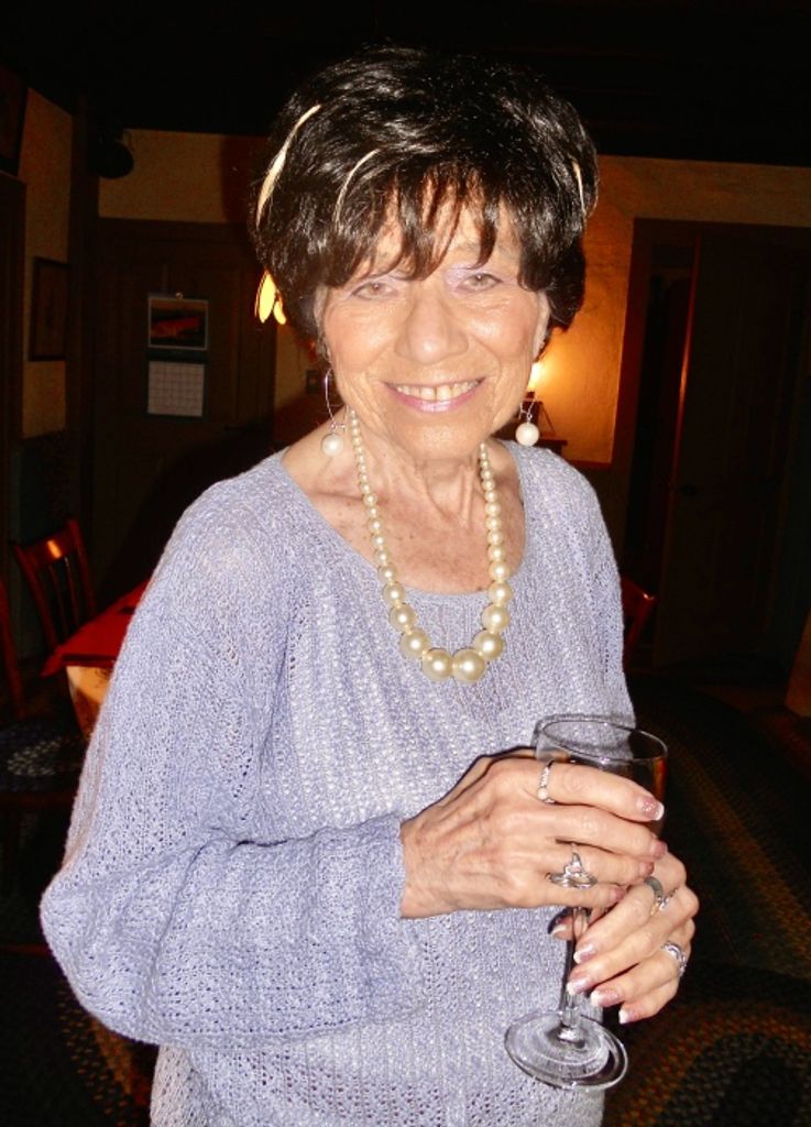 Viola M (Merolli)  Gifford Profile Photo