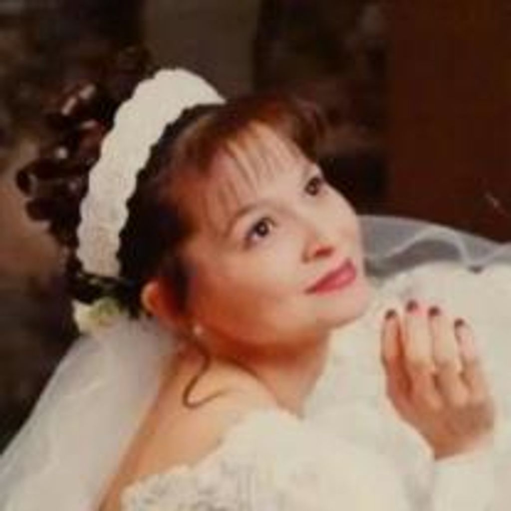 Luz Maria Segovia Profile Photo