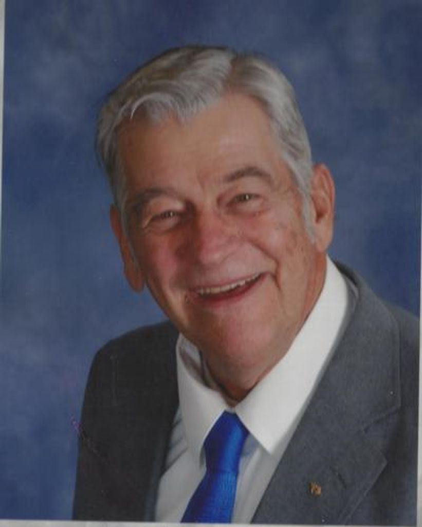 Don Q. Elmore Profile Photo