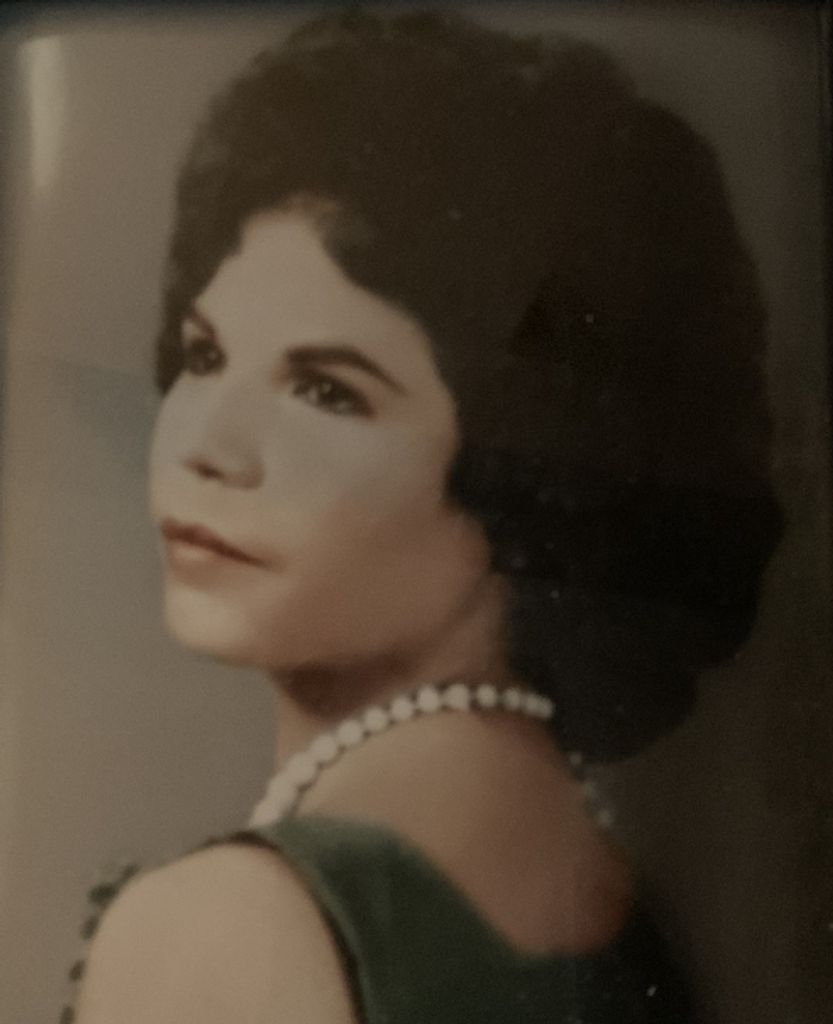 Mary Valderaz