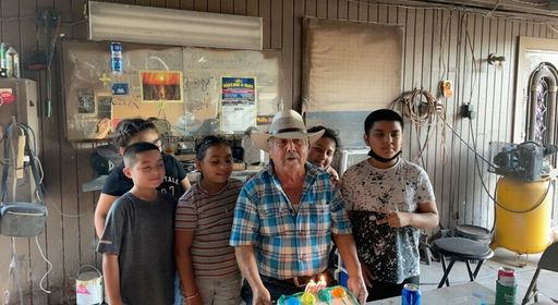Juan Hernandez photo gallery thumbnail 116 of 129