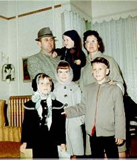 Keith Edward Loe Bailey photo gallery thumbnail 56 of 103