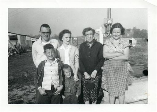 Paul R. Conyers photo gallery thumbnail 9 of 77