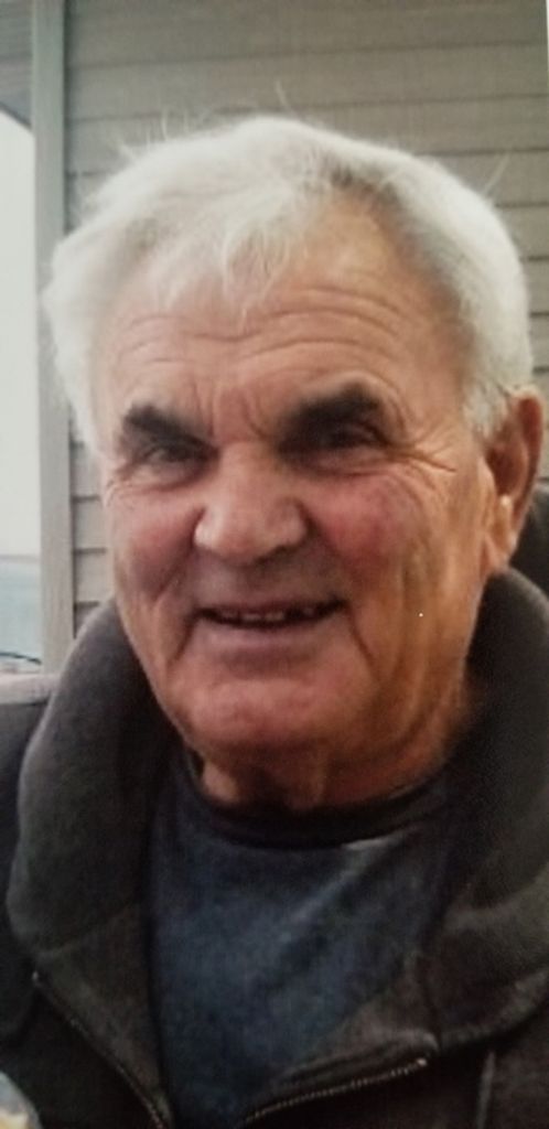 Arthur "Artie" W. Carle Profile Photo