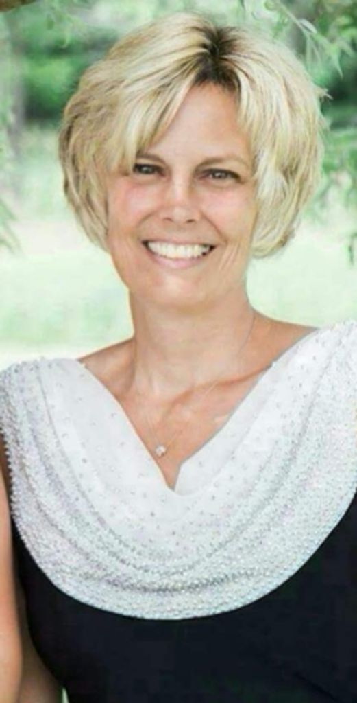 Lori (Matthews)  Borden