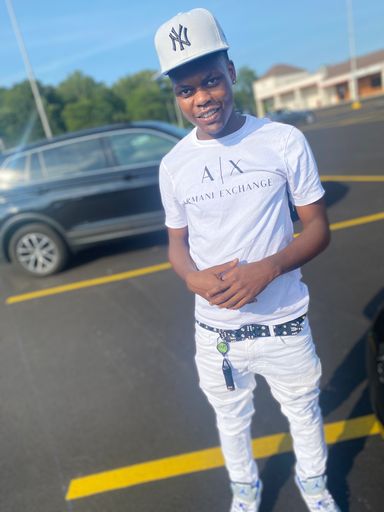 Terron Everton Brown photo gallery thumbnail 83 of 100